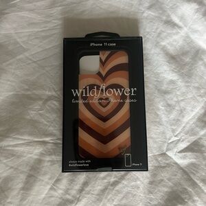 wildflower case latte love